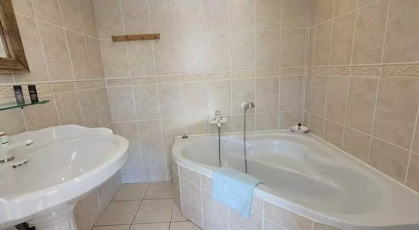 Apparthôtel De 45 M2 Baigné De Lumière