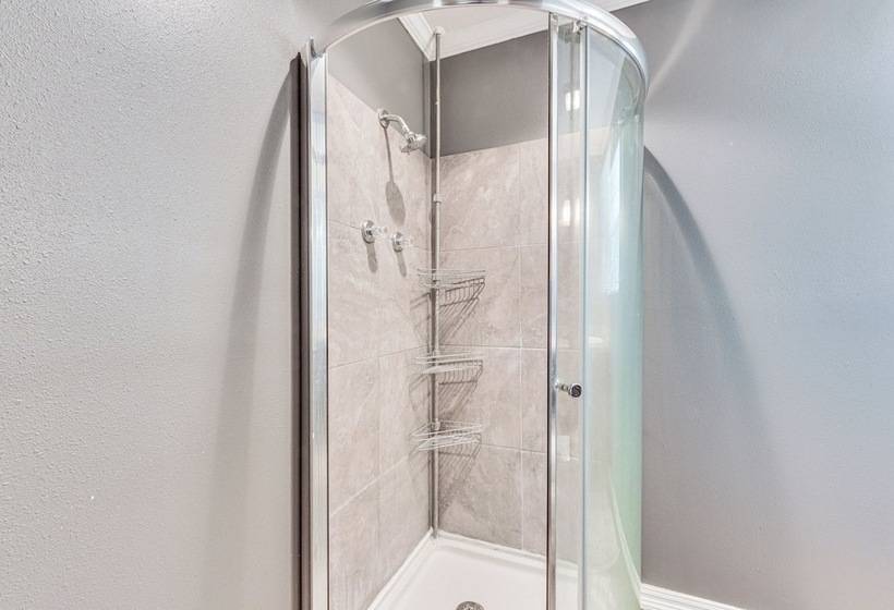 Baton Rouge Home W/ Yard ~ 14 Mi To Downtown!