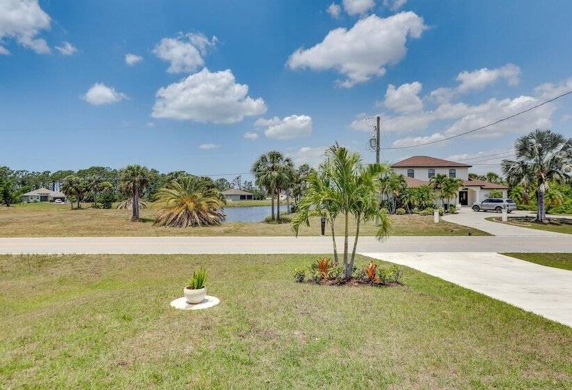 Bright Rotonda West Home W/ Patio, 7 Mi To Beach!