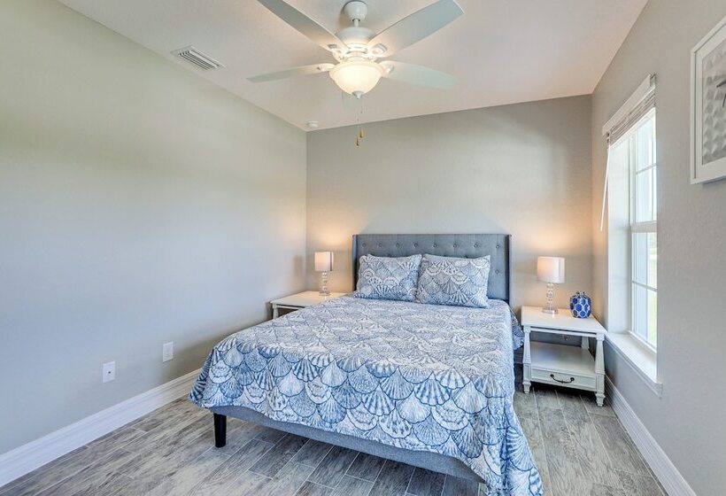 Bright Rotonda West Home W/ Patio, 7 Mi To Beach!