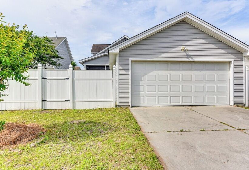 Charming Bluffton Home W/ Yard ~ 3 Mi To Beaches!