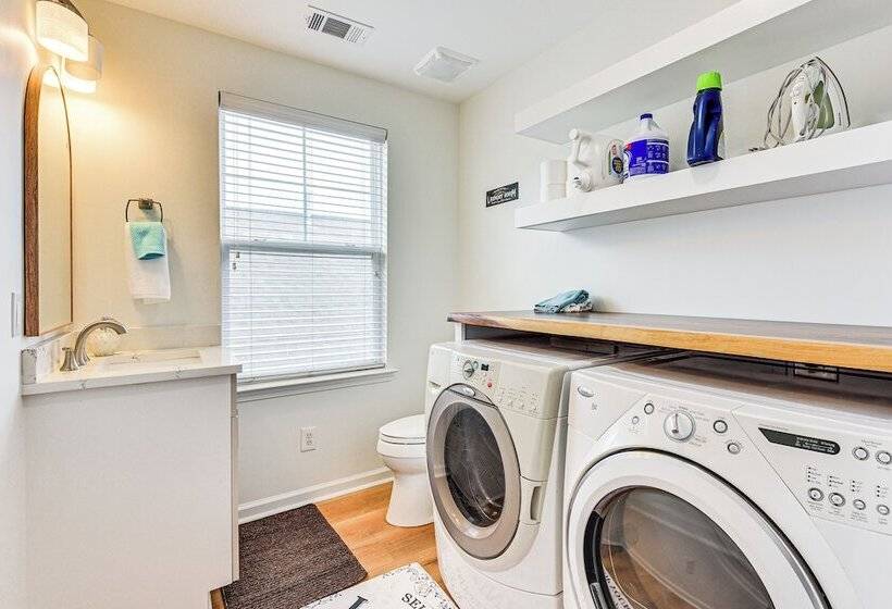 Charming Bluffton Home W/ Yard ~ 3 Mi To Beaches!