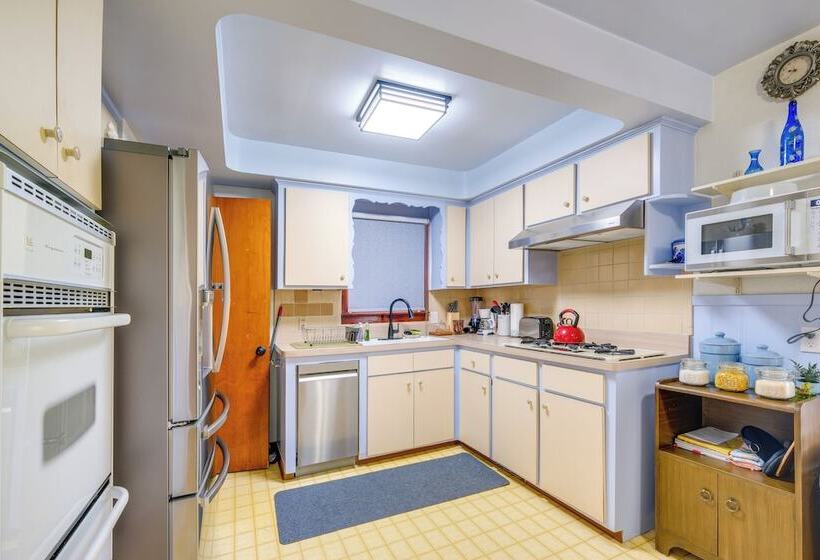 Charming Home 4 Mi To Euclid Creek Reservation