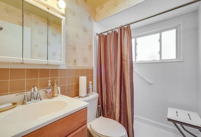 Charming Home 4 Mi To Euclid Creek Reservation