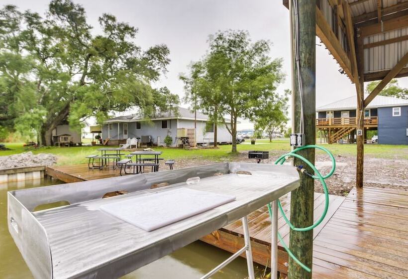 Dularge Copper Landing    Steps To Falgout Marina