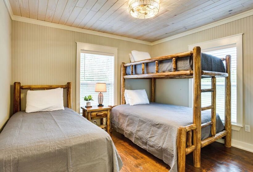 Dularge Copper Landing    Steps To Falgout Marina