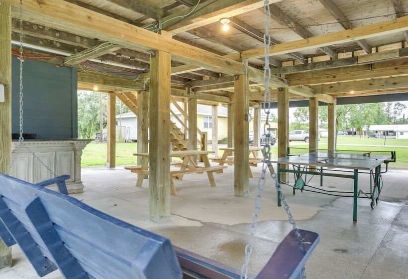 Dularge Copper Landing    Steps To Falgout Marina