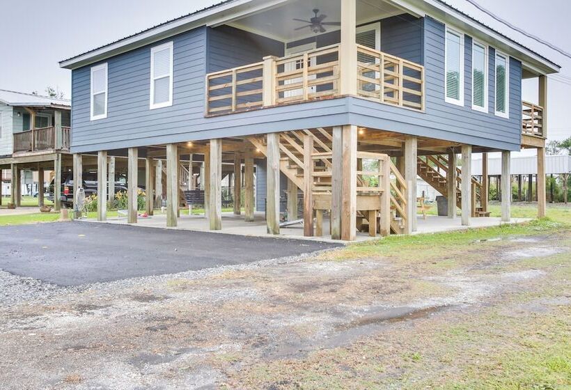 Dularge Copper Landing    Steps To Falgout Marina