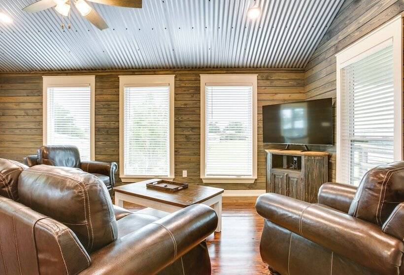 Dularge Copper Landing    Steps To Falgout Marina