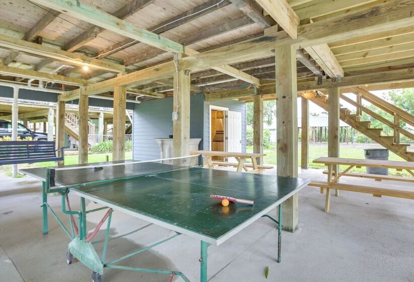 Dularge Copper Landing    Steps To Falgout Marina