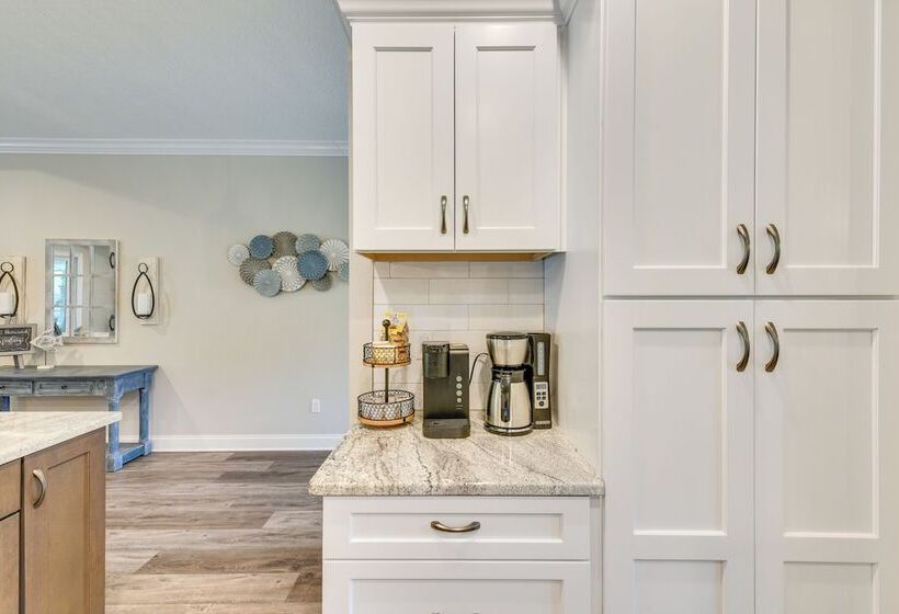 Fort Walton Beach House: Lanai W/ Saltwater Pool!