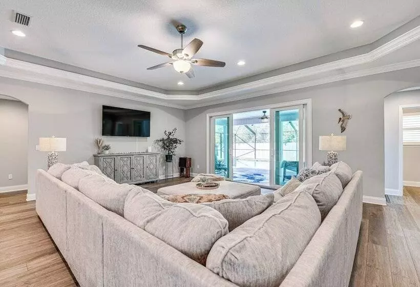 Fort Walton Beach House: Lanai W/ Saltwater Pool!