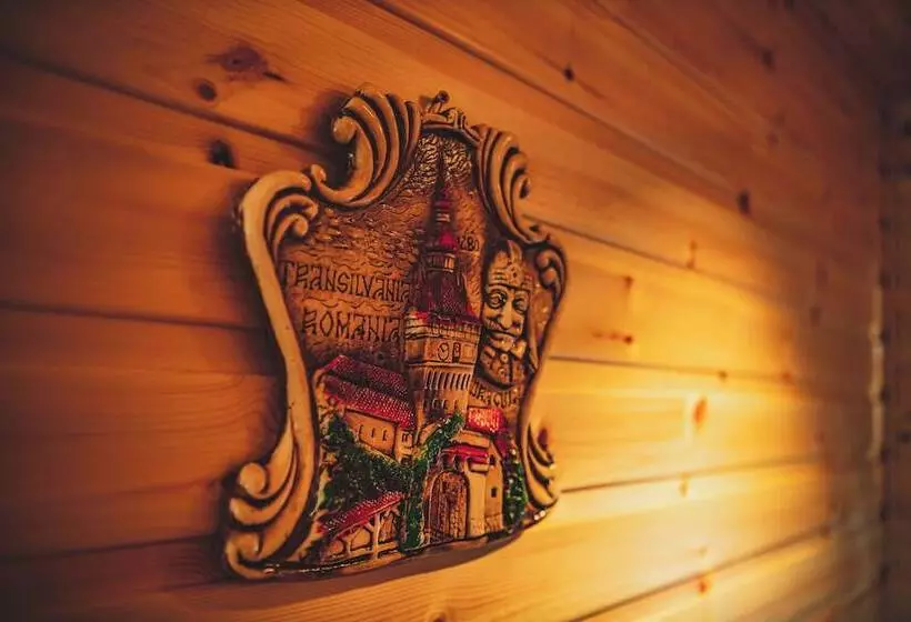 Highland & Transylvania Glamping Pod