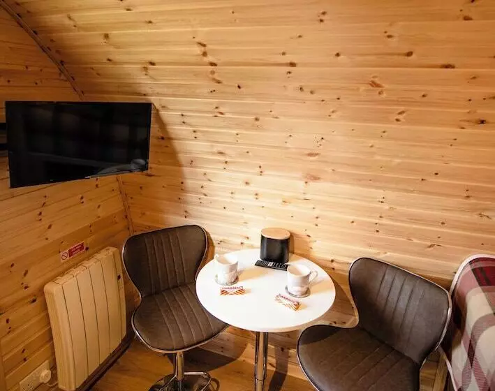 Highland & Transylvania Glamping Pod