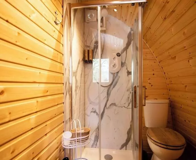 Highland & Transylvania Glamping Pod