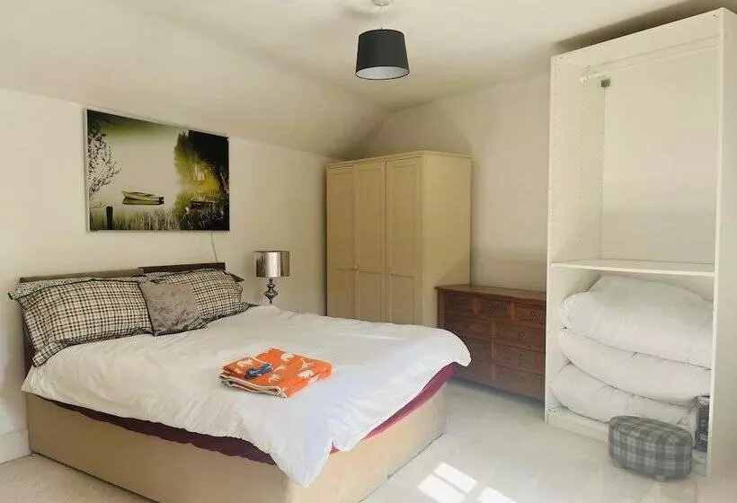 Maaseutuhotelli Idyllic 3 Bed Barn In Grantham, Lincolnshire