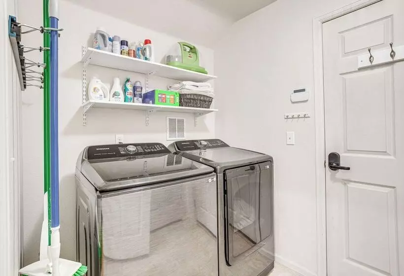 6 Mi To Dia: Denver Home W/ Fenced Yard & Fire Pit