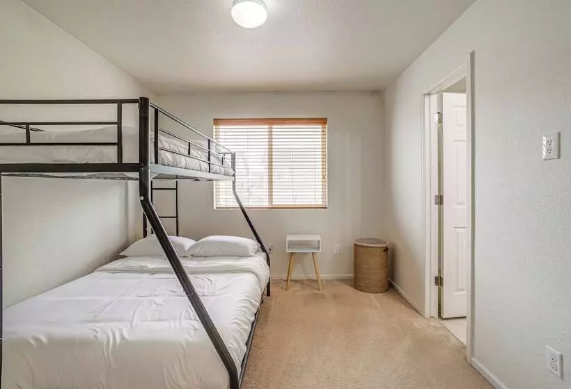 6 Mi To Dia: Denver Home W/ Fenced Yard & Fire Pit