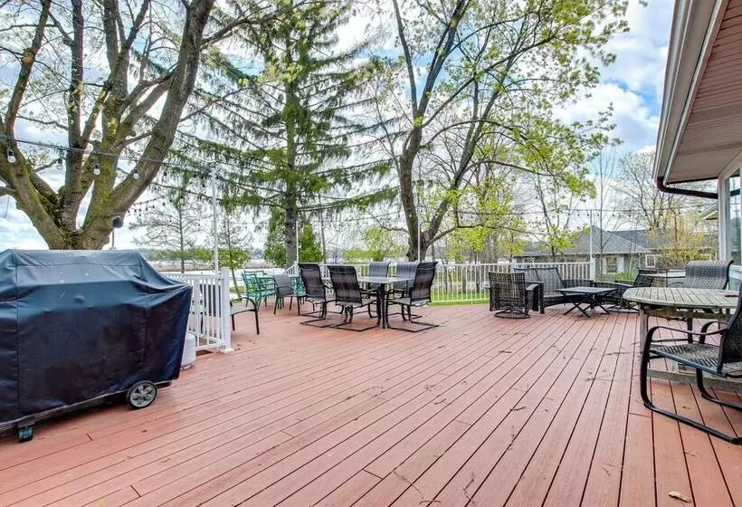 Lakefront Campbellsport Retreat W/ Dock & Yard!