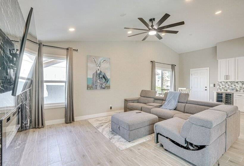 Home Near Spring Training & State Farm Stadium!