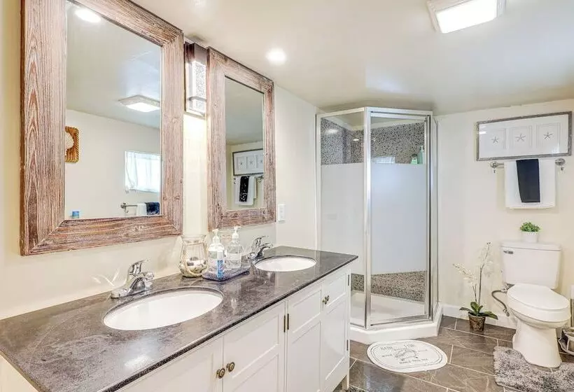 Pensacola Home On 1 Acre W/ Large Yard & Grill!