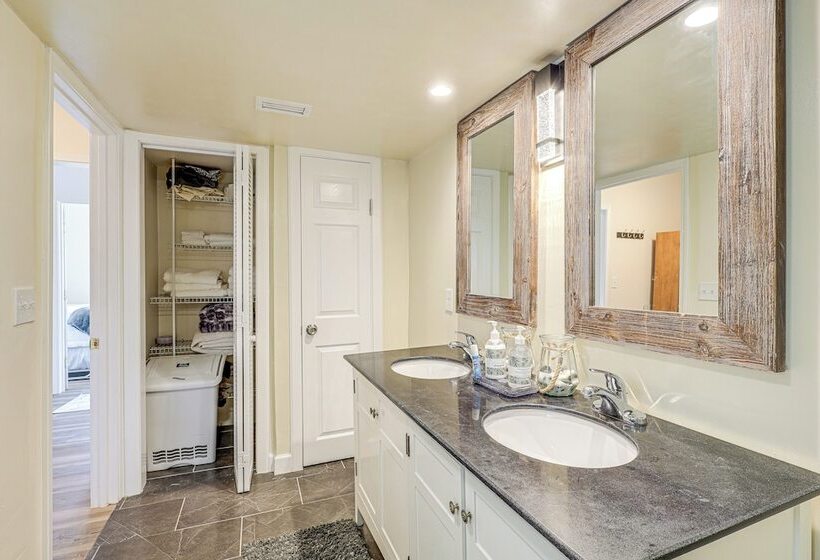 Pensacola Home On 1 Acre W/ Large Yard & Grill!