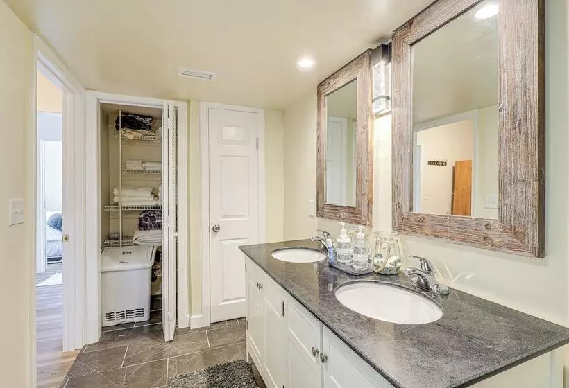 Pensacola Home On 1 Acre W/ Large Yard & Grill!