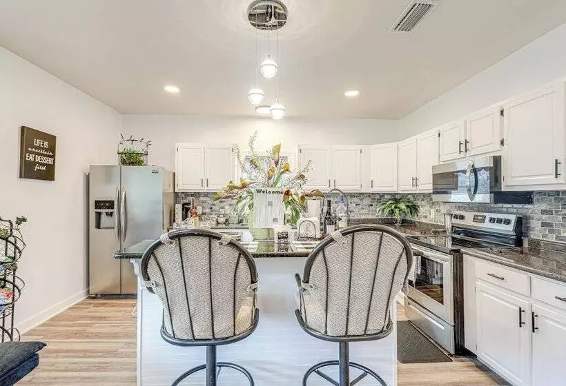 Pensacola Home On 1 Acre W/ Large Yard & Grill!