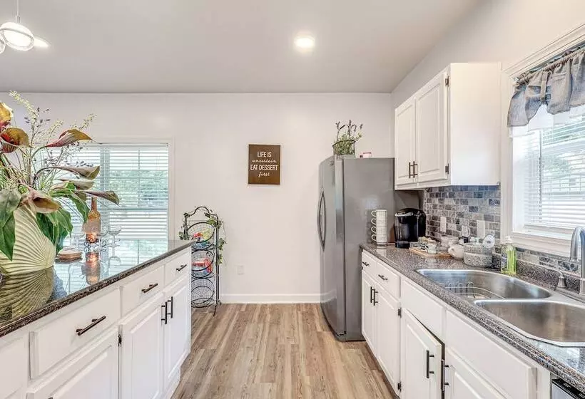 Pensacola Home On 1 Acre W/ Large Yard & Grill!