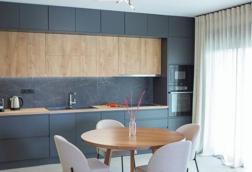 Pomaria Boutique Residences