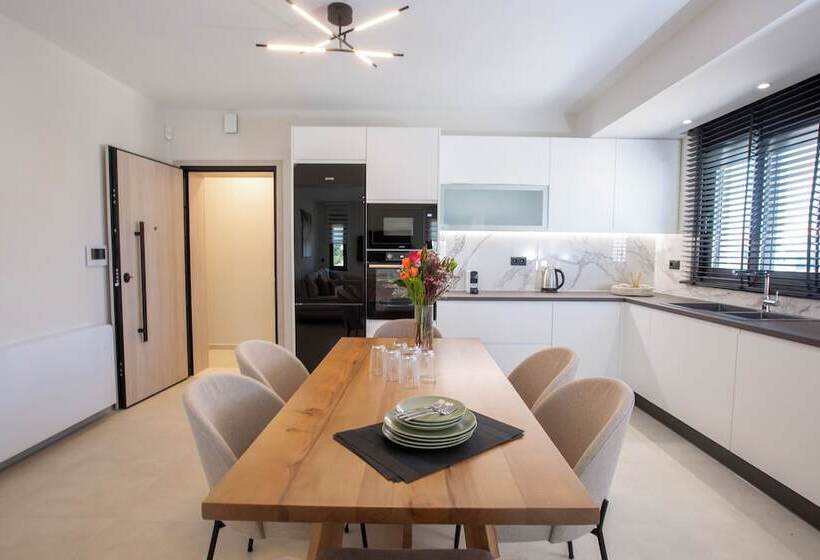 Pomaria Boutique Residences