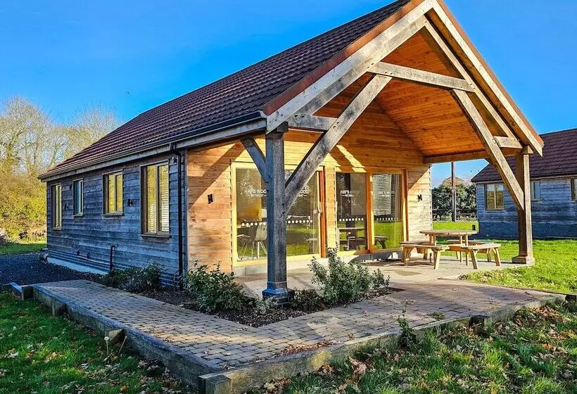 Lomakeskus Hay S Wood Retreat
