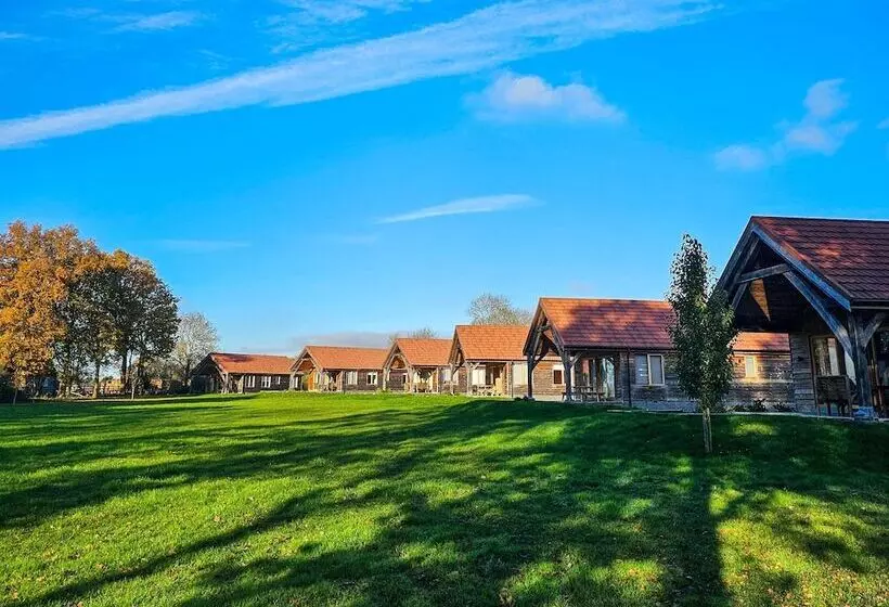 Lomakeskus Hay S Wood Retreat