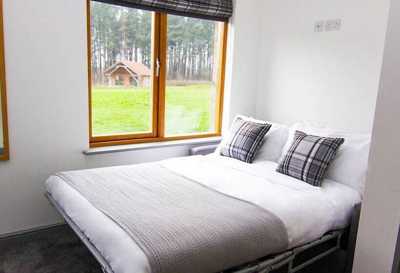 Курорт Hay S Wood Retreat