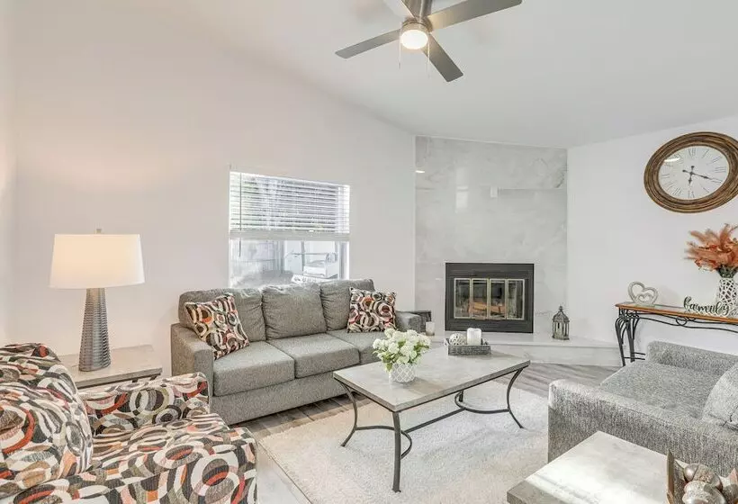 Roomy Largo Home W/ Screened Patio & Private Pool!