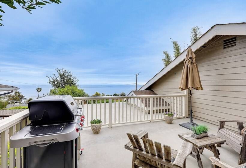 Summerland Home W/ Beach Supplies: Walk To Beach!