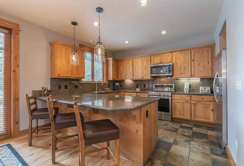 The Cottages At Old Greenwood