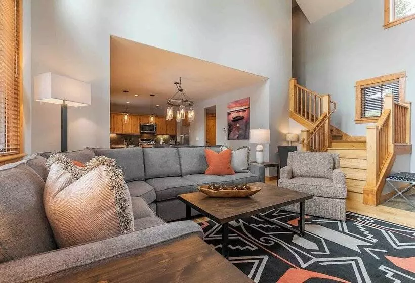 The Cottages At Old Greenwood