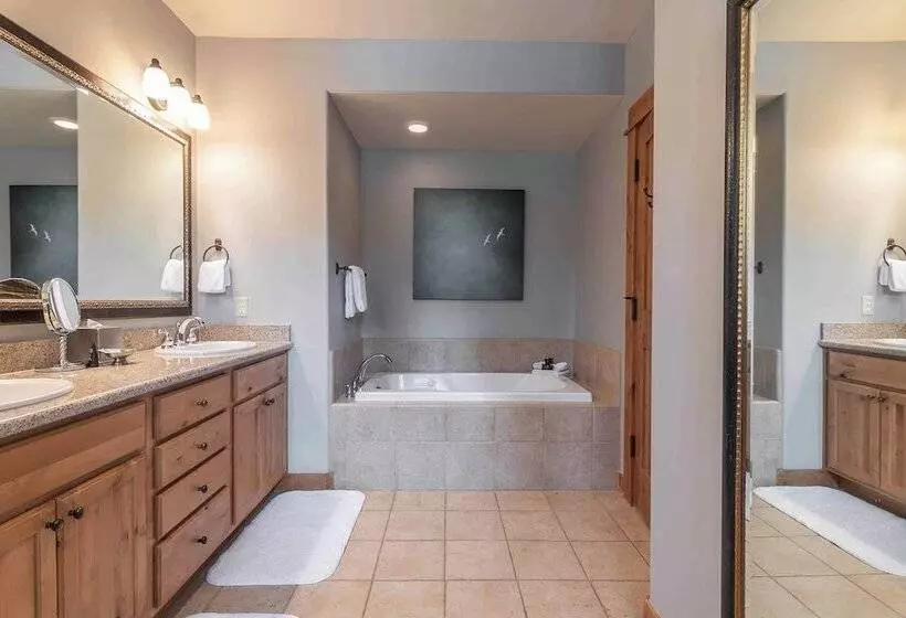 The Cottages At Old Greenwood