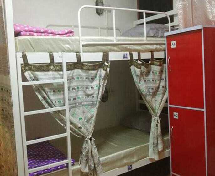 At Lanna House   Adults Only   Hostel