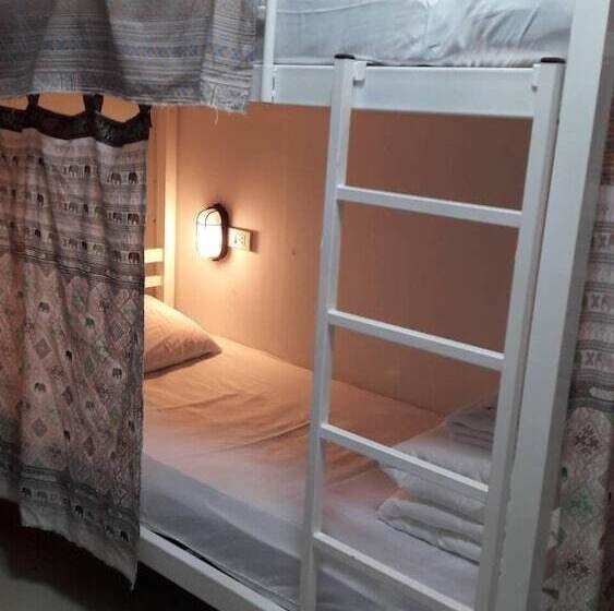 At Lanna House   Adults Only   Hostel