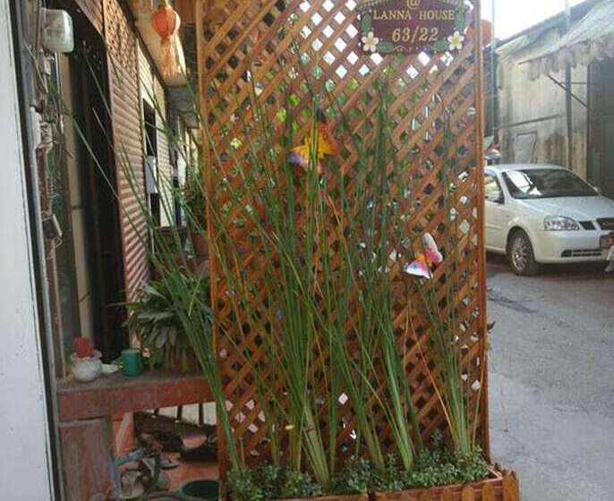 At Lanna House   Adults Only   Hostel