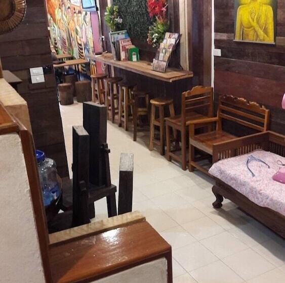 At Lanna House   Adults Only   Hostel