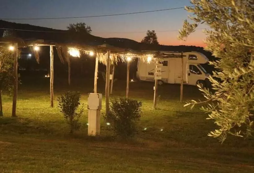 Hotelli Campeggio In Fattoria