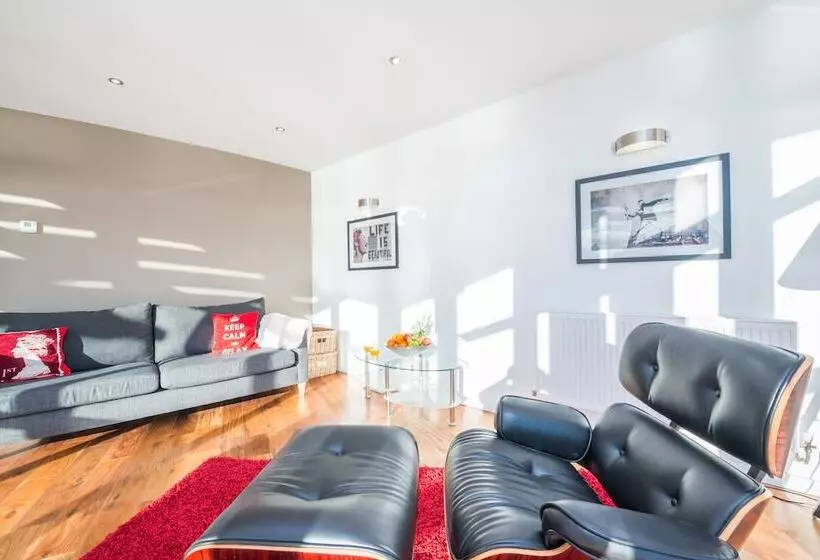ホテル Exclusive Excel London Apartment
