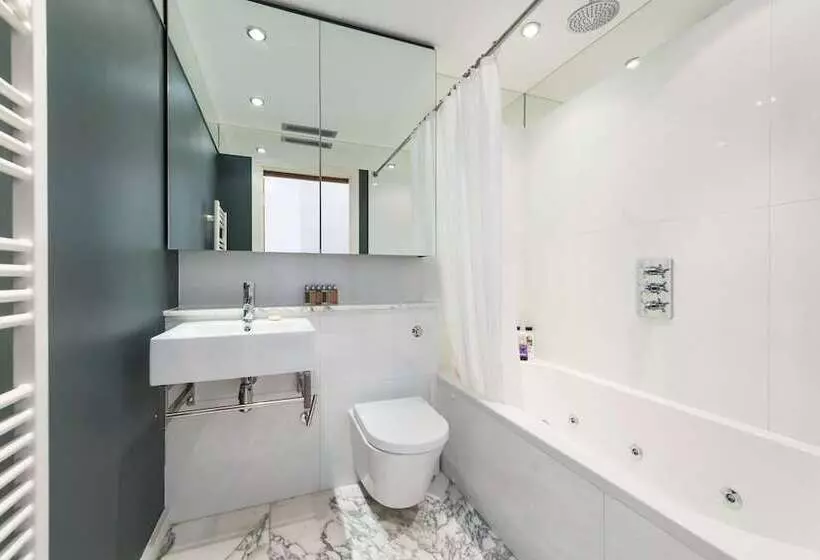ホテル Exclusive Excel London Apartment