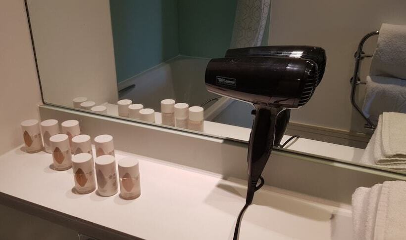 هتل Exclusive Excel London Apartment