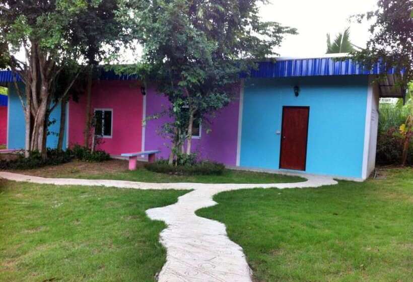 هتل Kalakrungnung Train And Camp