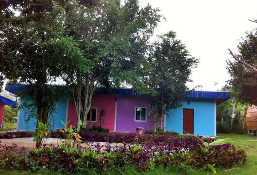 هتل Kalakrungnung Train And Camp