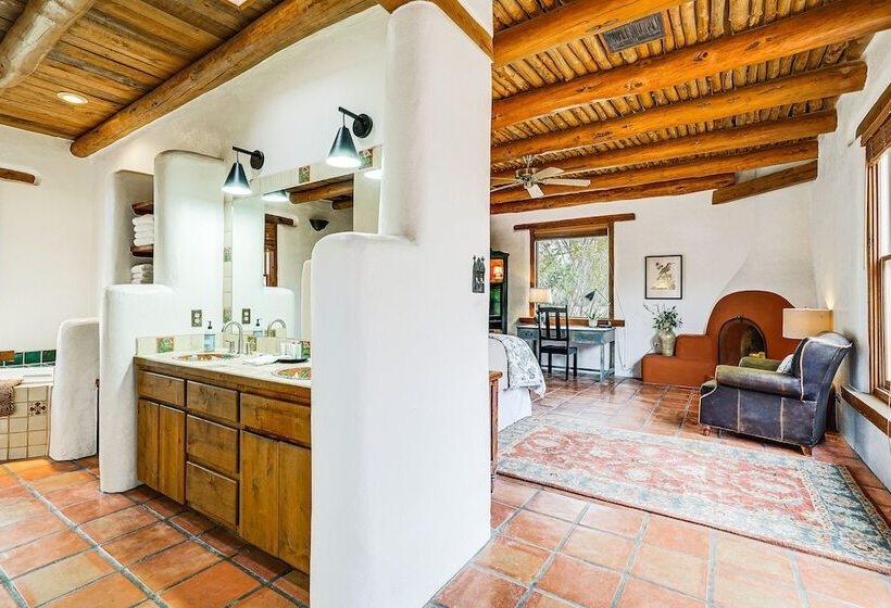 Las Cruces Santa Fe Style Adobe Home On 6 Acres!